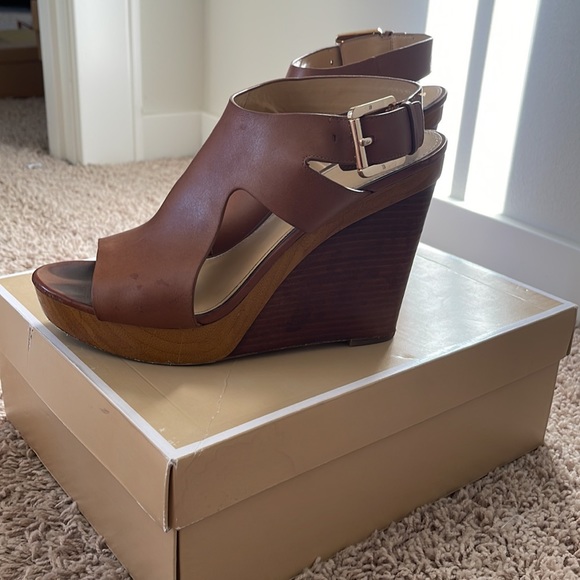 Michael Kors Josephine leather wedge - Picture 6 of 10